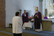 Beauftragung zu Lektorat und Akolythat in St. Marien, Volkmarsen (Foto: Karl-Franz Thiede)